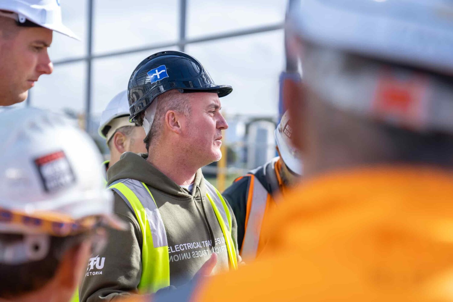 Electrical Trades Union of Victoria Organiser Luke Mansfield Electrical Trades Union of Victoria Organiser Luke Mansfield addressing members at a toolbox talk at a Data Centre on the outskirts of Melbourne, Victoria.