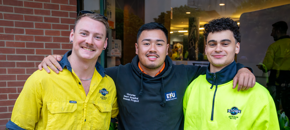 3 Apprentices standing next to eachother.